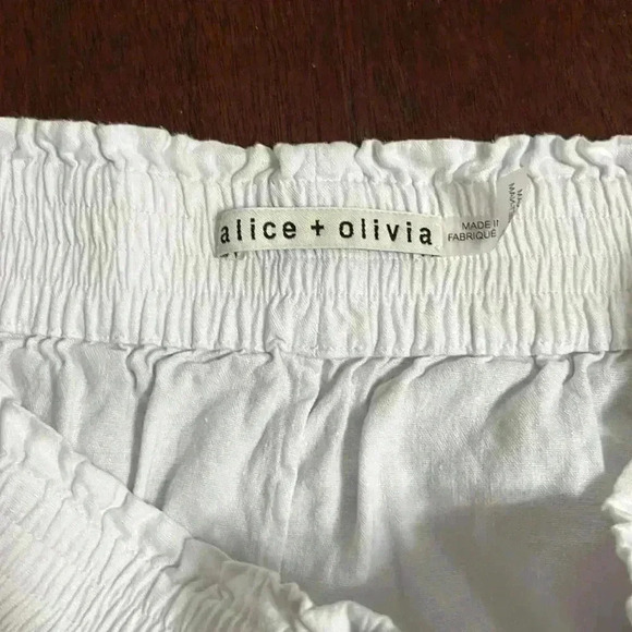 alice + Olivia linen short - Picture 5 of 8